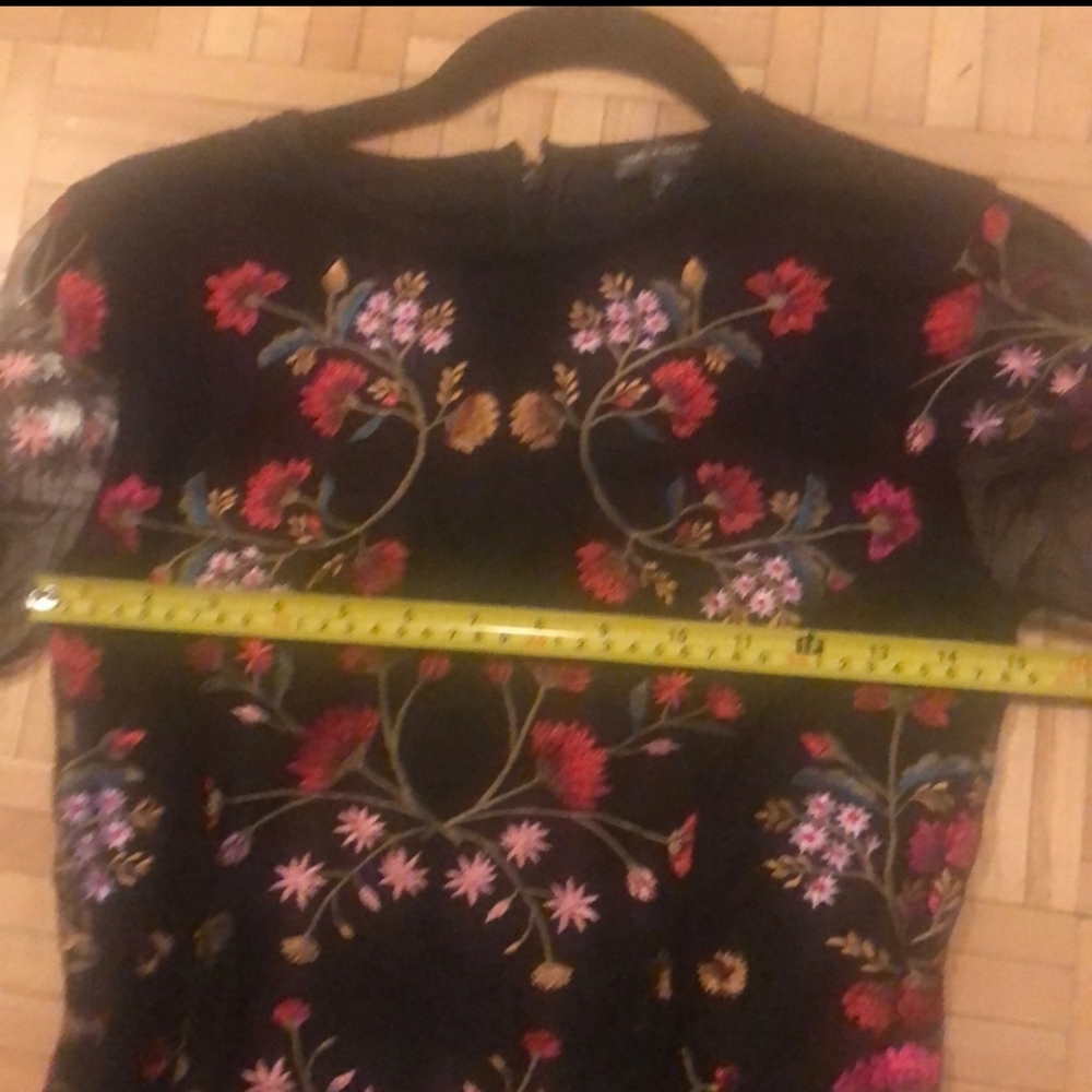 EUC Yigal x Aqua floral long sleeve dress size S - Picture 4 of 6